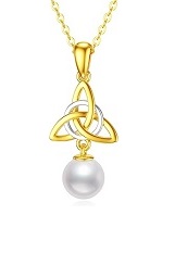 dazzling Irish knot pearl gold baby necklace